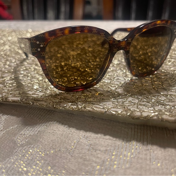 Celine Sunglasses CL401671 is the model number - Picture 3 of 8